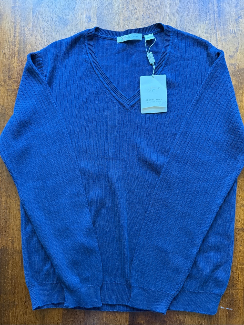 Greg Norman Women’s Golf Collection 100% cotton V-Neck Sweater - Blue size L